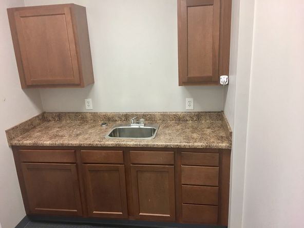 Hixson Pike Flex Space: 7611 Hixson Pike, Hixson, TN 37343